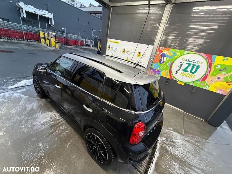 Second-hand Mini Countryman 141 CP (103 kW) 2015 Culoarenegru SUV