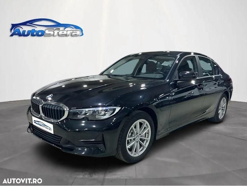 Culoarenegru Utilizat 2020 BMW 330e Berlinǎ | 21.990 EUR (Super Preț) - Imagine 1/4