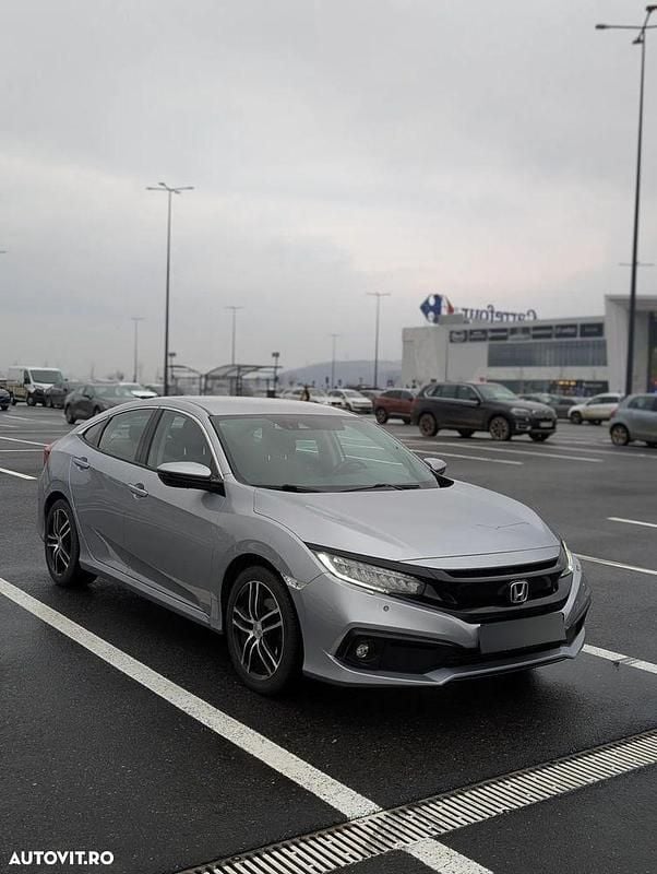 Second-hand Honda Civic Elegance 182 CP (133 kW) 2019 Culoareargint Berlinǎ