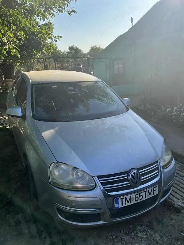 Utilizat 2007 VW Jetta Berlinǎ | 2.500 EUR (Preț OK) - Imagine 1/4