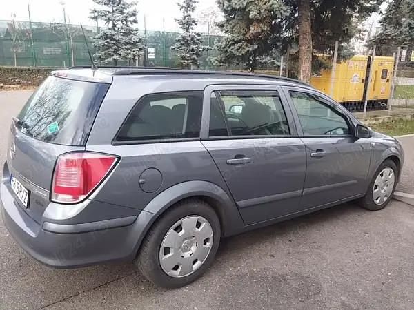 Gri Utilizat 2006 Opel Astra Break | 2.500 EUR (Puțin scump) - Imagine 1/4