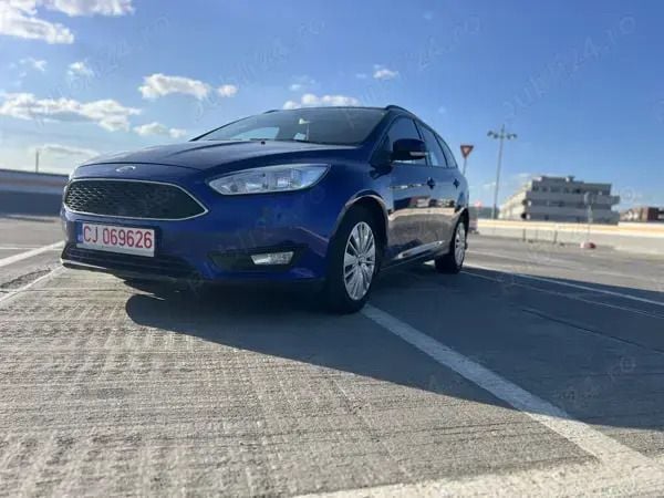 Albastru Utilizat 2015 Ford Focus Break | 5.450 EUR (Preț bun) - Imagine 1/4