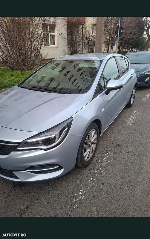 Culoaregri Utilizat 2020 Opel Astra Elegance Hatchback | 9.900 EUR (Preț OK) - Imagine 1/4