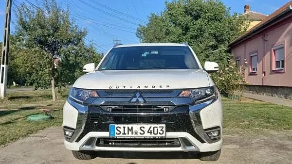 Utilizat 2021 Mitsubishi Outlander P-HEV SUV | 22.500 EUR (Preț bun) - Imagine 1/4