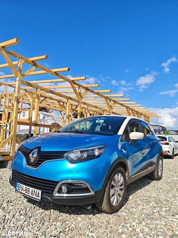 Albastru Utilizat 2014 Renault Captur Dynamique SUV | 8.590 EUR (Preț OK) - Imagine 1/4
