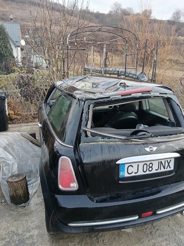 Utilizat 2004 Mini ONE Hatchback | 899 EUR - Imagine 1/4