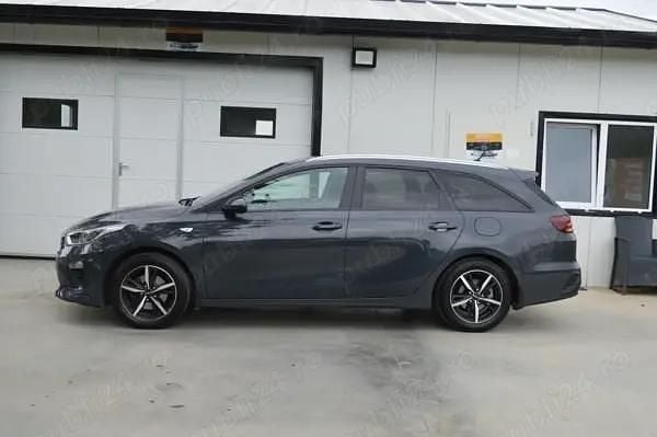 Second-hand Kia Ceed 115 CP (84 kW) 2019 Hatchback