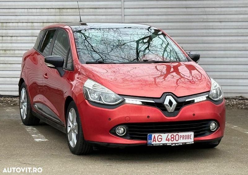 Second-hand Renault Clio GrandTour Intens 110 CP (80 kW) 2013 Culoarerosu Break