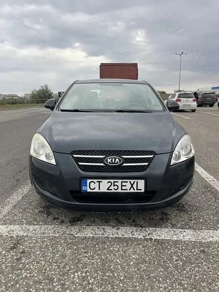 Utilizat 2009 Kia Ceed Berlinǎ | 4.000 EUR (Puțin scump) - Imagine 1/4