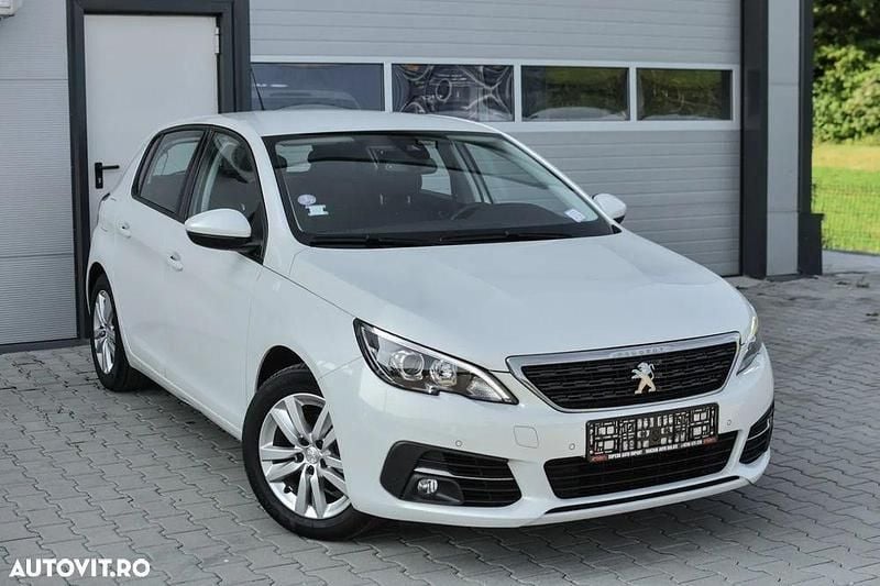 Alb Utilizat 2021 Peugeot 308 Allure Hatchback | 8.900 EUR (Preț OK) - Imagine 1/4