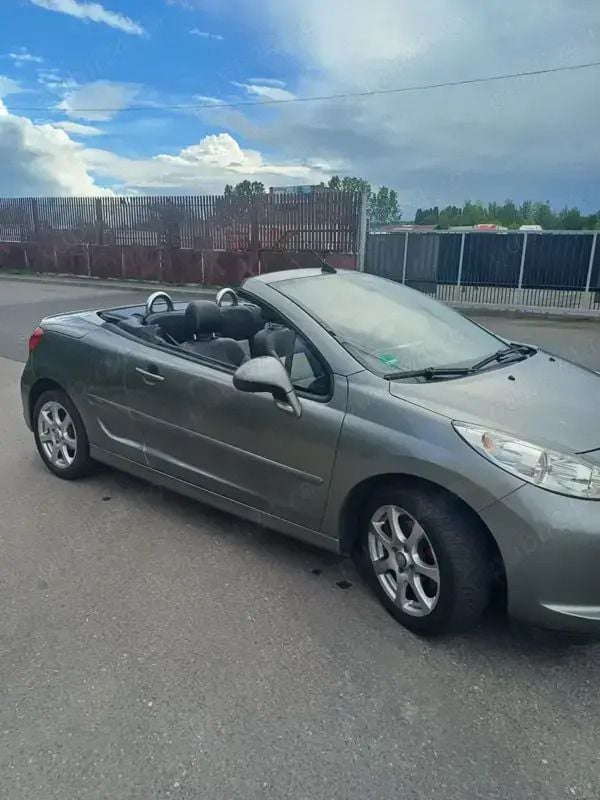 Utilizat 2010 Peugeot 207 | 2.850 EUR (Preț OK) - Imagine 1/4