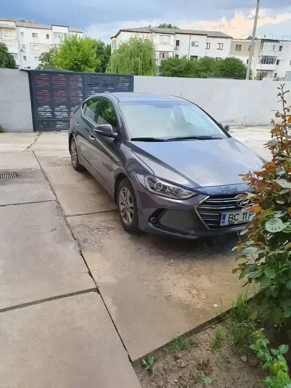 Utilizat 2018 Hyundai Elantra Berlinǎ | 13.500 EUR - Imagine 1/4