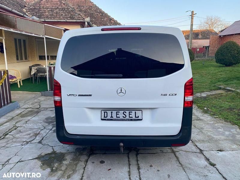 Second-hand Mercedes Vito 163 CP (119 kW) 2017 Culoarealb Van