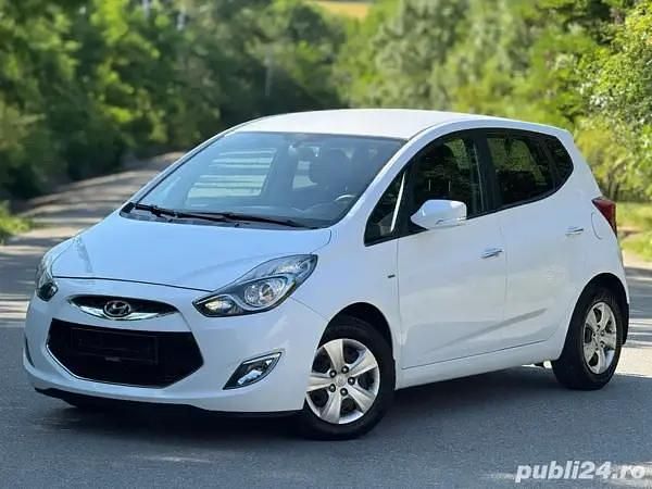 Alb Utilizat 2011 Hyundai ix20 Monovolum | 3.399 EUR - Imagine 1/4