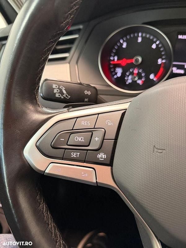 Second-hand VW Passat Comfortline 122 CP (89 kW) 2022 Culoaregri Berlinǎ