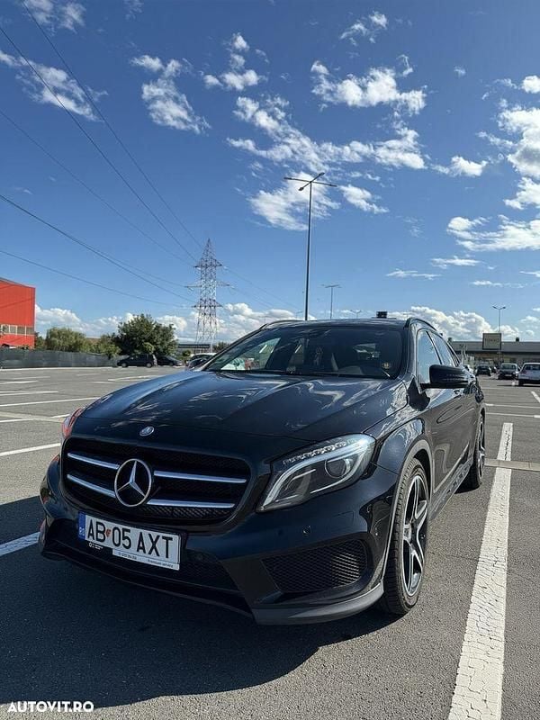 Negru Utilizat 2016 Mercedes GLA220 AMG line SUV | 17.400 EUR (Puțin scump) - Imagine 1/4