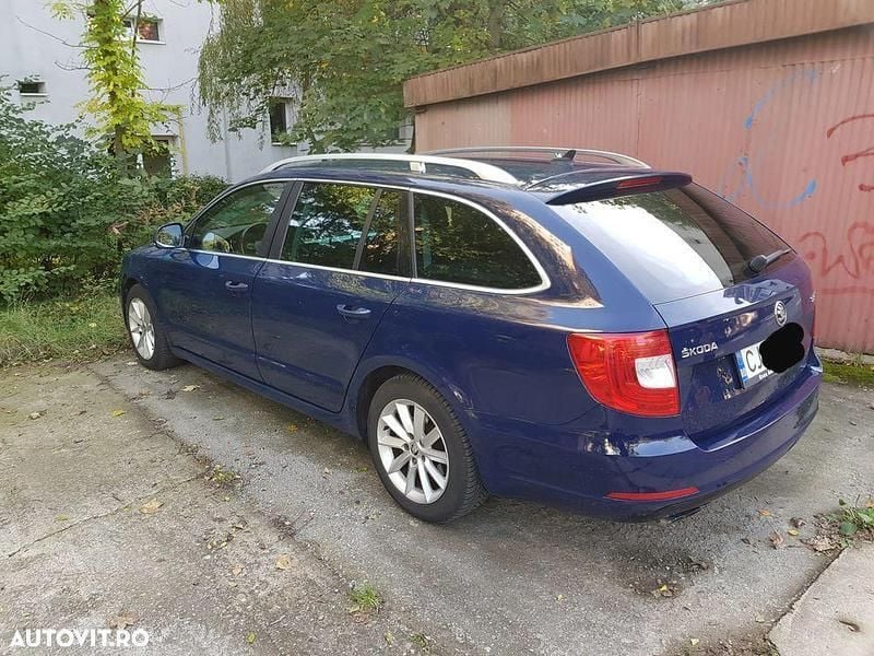 Second-hand Skoda Superb 170 CP (125 kW) 2014 Albastru Break
