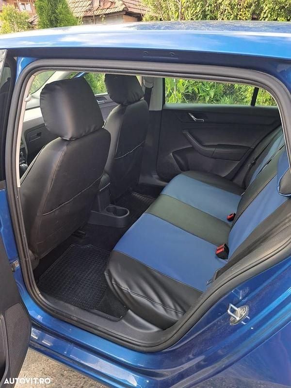 Second-hand Skoda Rapid Style 90 CP (66 kW) 2016 Culoarealbastru Hatchback