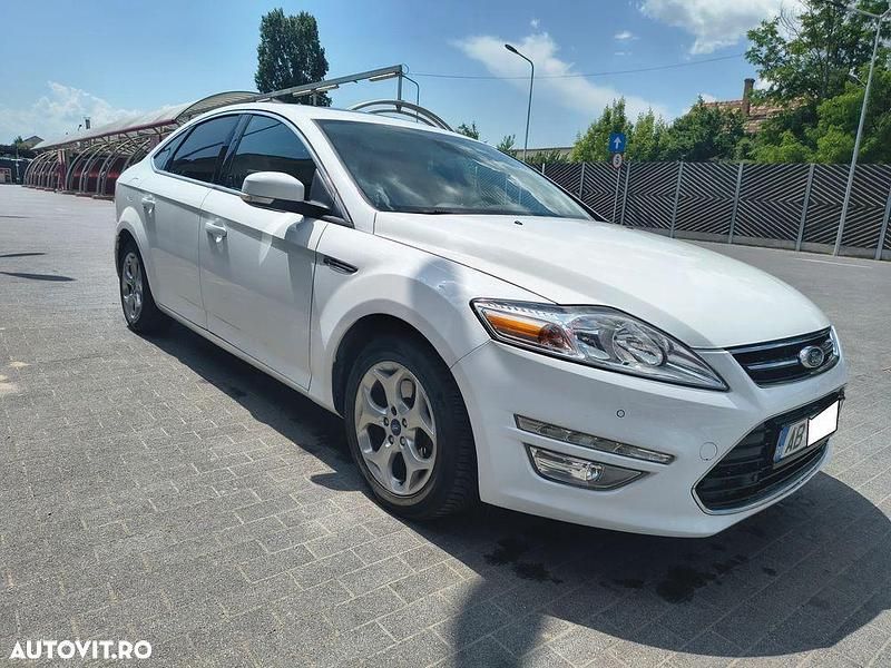 Culoarealb Utilizat 2011 Ford Mondeo Titanium Berlinǎ | 5.999 EUR (Preț OK) - Imagine 1/4