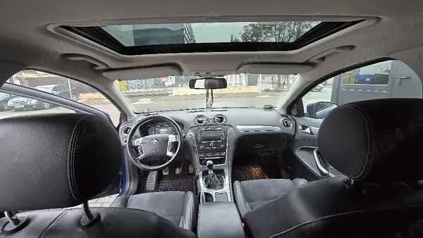 Second-hand Ford Mondeo 115 CP (84 kW) 2014 Albastru Hatchback