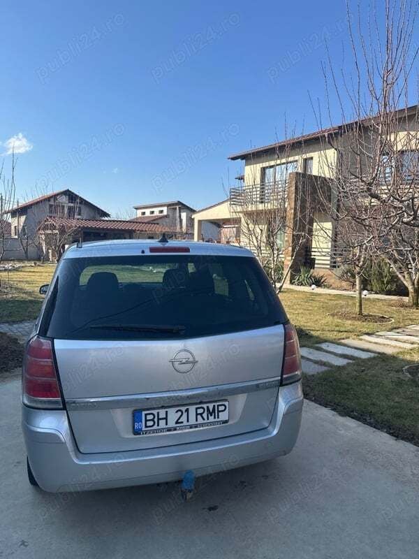 Utilizat 2007 Opel Zafira Monovolum | 1.200 EUR (Super Preț) - Imagine 1/2
