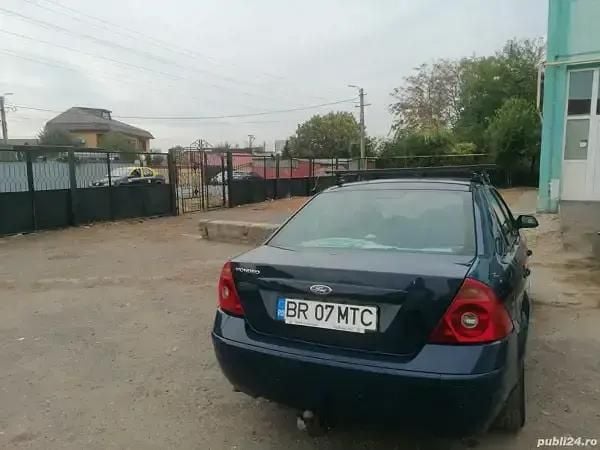 Utilizat 2001 Ford Mondeo Berlinǎ | 900 EUR - Imagine 1/4