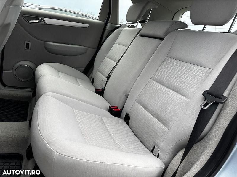 Second-hand Mercedes B170 Edition 116 CP (85 kW) 2006 Culoarealbastru Monovolum