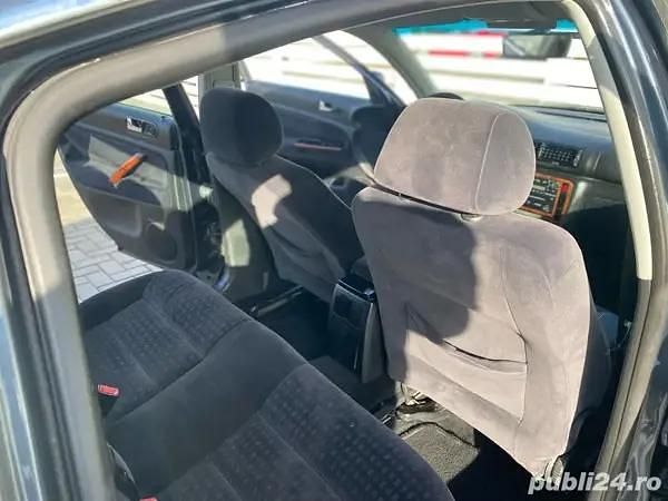 Utilizat 2002 VW Passat Hatchback | 2.750 EUR (Preț OK) - Imagine 1/4
