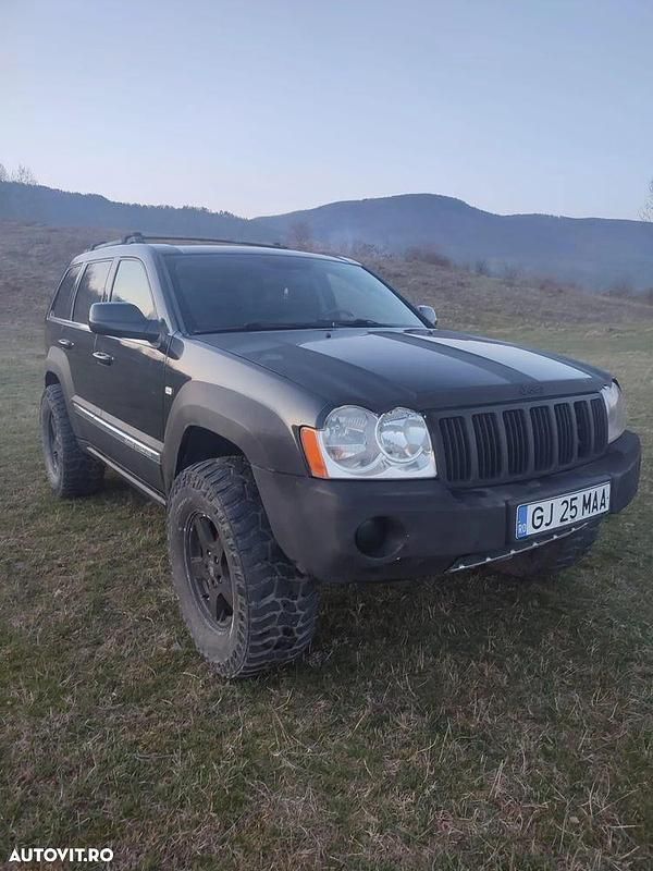 Culoarenegru Utilizat 2005 Jeep Grand Cherokee SUV | 5.800 EUR - Imagine 1/4