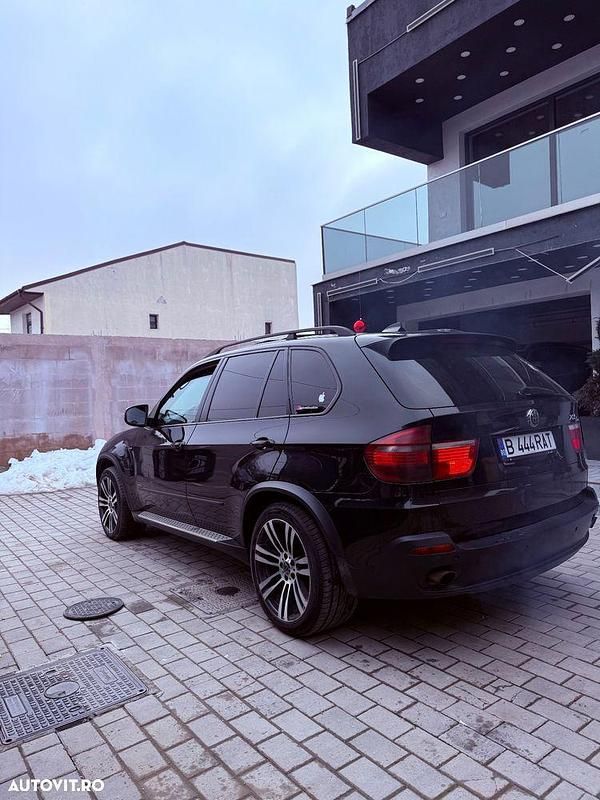 Second-hand BMW X5 235 CP (172 kW) 2009 Culoarenegru SUV