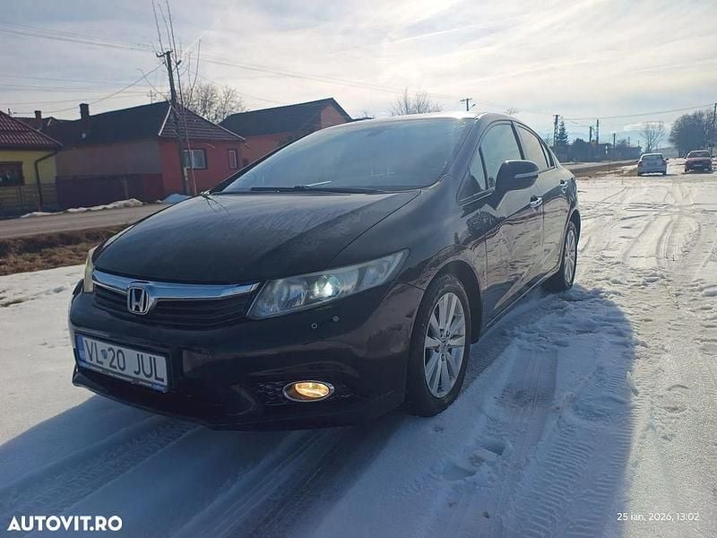 Second-hand Honda Civic 142 CP (104 kW) 2013 Culoarenegru Berlinǎ