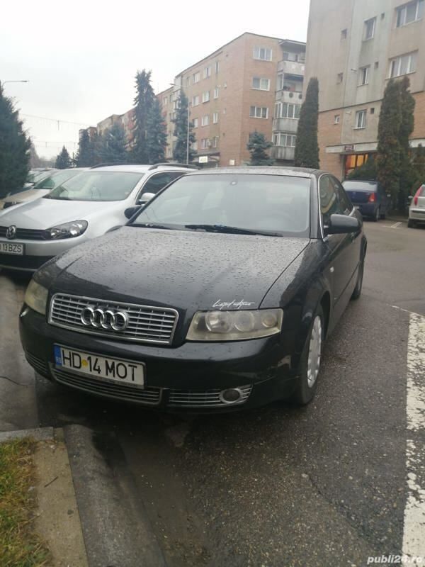Negru Utilizat 2002 Audi A4 Berlinǎ | 1.900 EUR (Preț OK) - Imagine 1/4
