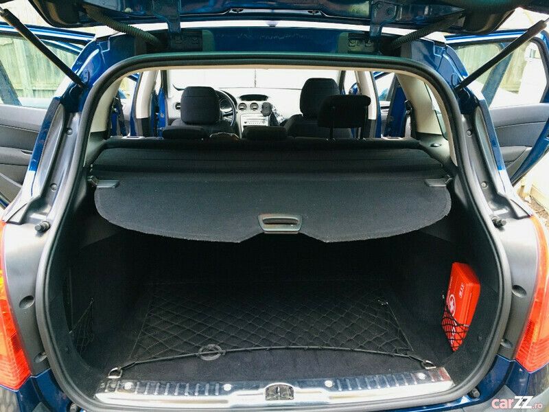 Second-hand Peugeot 308 110 CP (80 kW) 2008 Albastru Berlinǎ