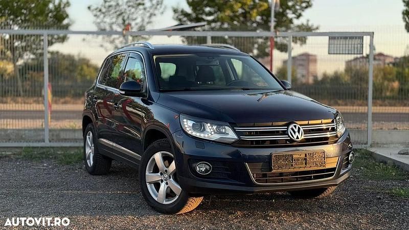 Culoarealbastru Utilizat 2012 VW Tiguan Sportline SUV | 9.999 EUR (Preț OK) - Imagine 1/4