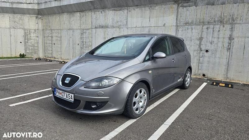 Culoaregri Utilizat 2006 Seat Altea XL Monovolum | 3.000 EUR (Puțin scump) - Imagine 1/4