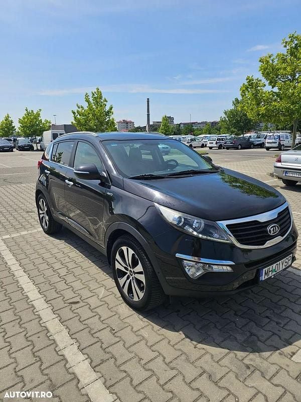 Culoarenegru Utilizat 2011 Kia Sportage Premium SUV | 6.700 EUR (Preț bun) - Imagine 1/4