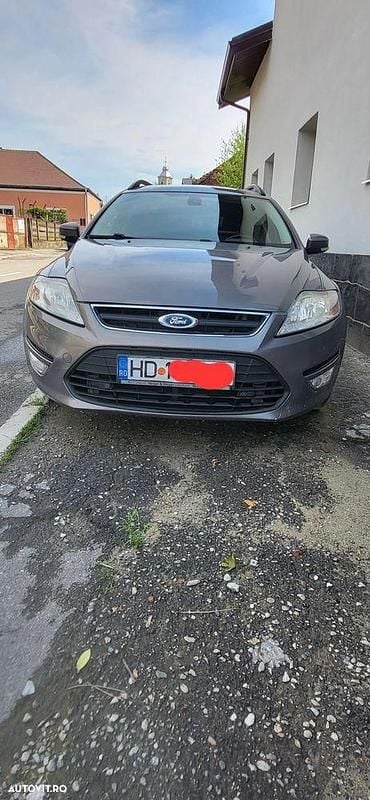 Culoaremaro Utilizat 2011 Ford Mondeo Break | 4.200 EUR (Preț bun) - Imagine 1/4