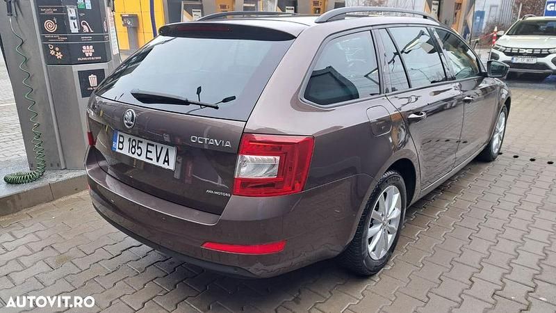 Second-hand Skoda Octavia 150 CP (110 kW) 2015 Culoaremaro Hatchback