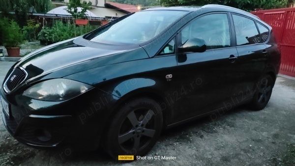 Utilizat 2010 Seat Altea XL Sport Monovolum | 4.000 EUR - Imagine 1/4