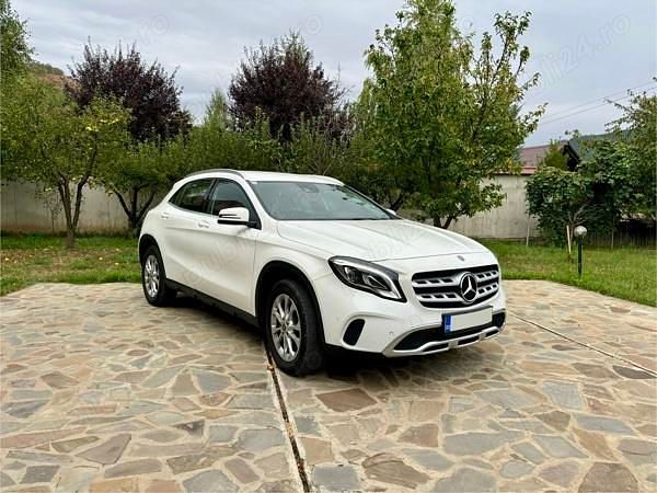Alb Utilizat 2019 Mercedes GLA180 SUV | 19.500 EUR (Preț OK) - Imagine 1/4