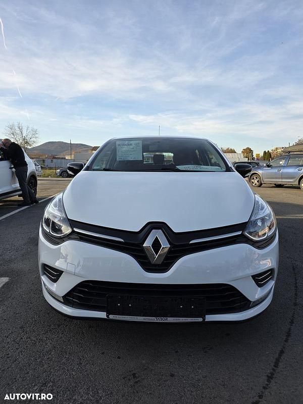 Culoarealb Utilizat 2018 Renault Clio IV LIMITED | 6.950 EUR (Preț OK) - Imagine 1/4