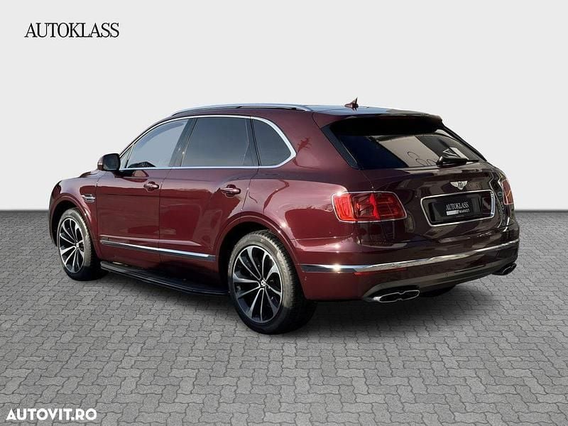 Second-hand Bentley Bentayga 435 CP (319 kW) 2018 Culoarerosu SUV