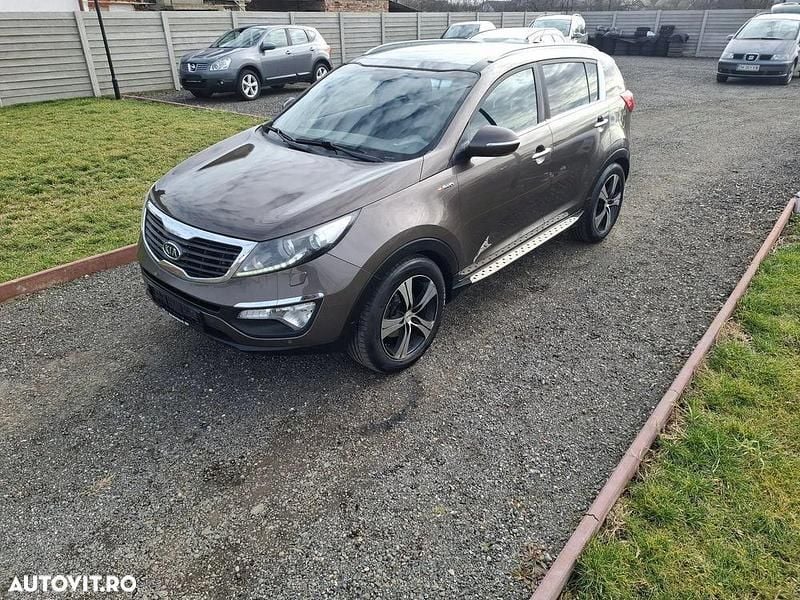 Second-hand Kia Sportage Spirit 184 CP (135 kW) 2012 Culoarebej SUV
