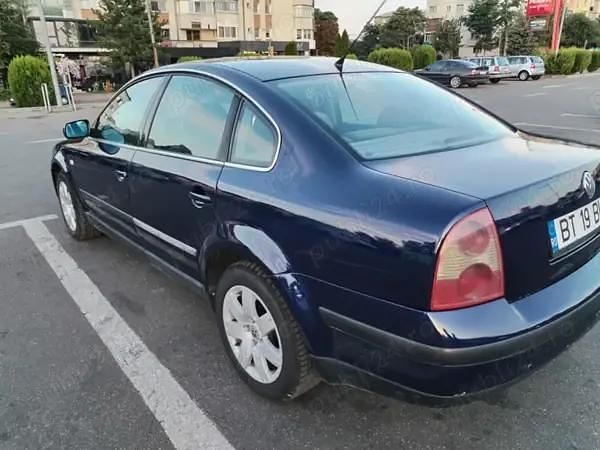 Utilizat 2001 VW Passat Berlinǎ | 1.700 EUR (Puțin scump) - Imagine 1/4