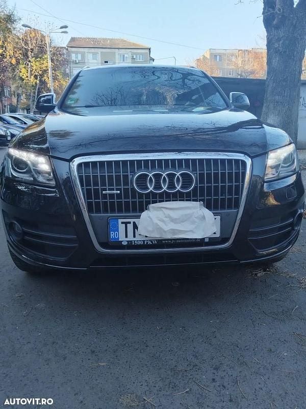 Culoarenegru Utilizat 2009 Audi Q5 SUV | 9.000 EUR (Preț OK) - Imagine 1/4