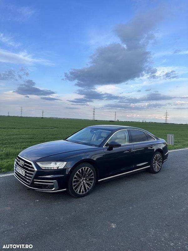 Culoarealbastru Second-hand 2019 Audi A8 Berlinǎ | 37.500 EUR (Preț bun) - Imagine 1/4