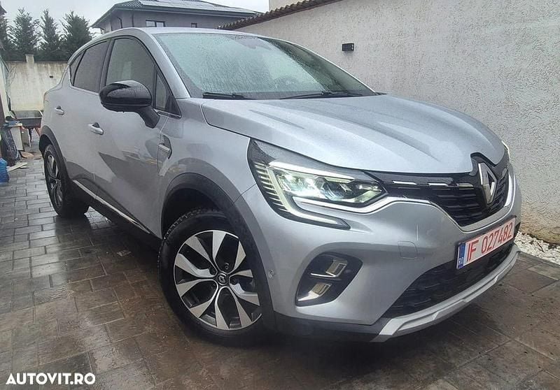 Second-hand Renault Captur Intens 100 CP (73 kW) 2021 Culoareargint SUV