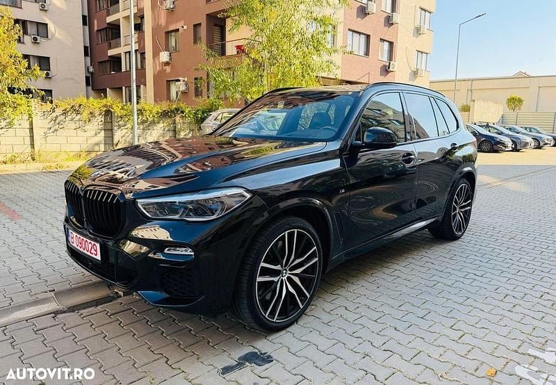 Culoarenegru Utilizat 2021 BMW X5 Sport Line SUV | 48.990 EUR (Preț OK) - Imagine 1/4