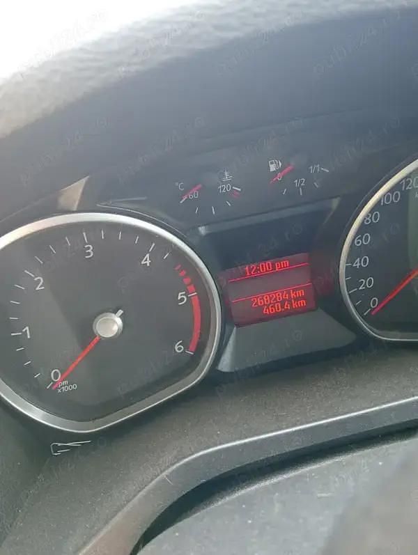 Utilizat 2005 Ford Galaxy Monovolum | 3.000 EUR - Imagine 1/3