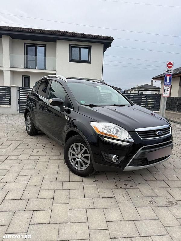 Second-hand Ford Kuga Titanium 163 CP (119 kW) 2012 Culoarenegru SUV